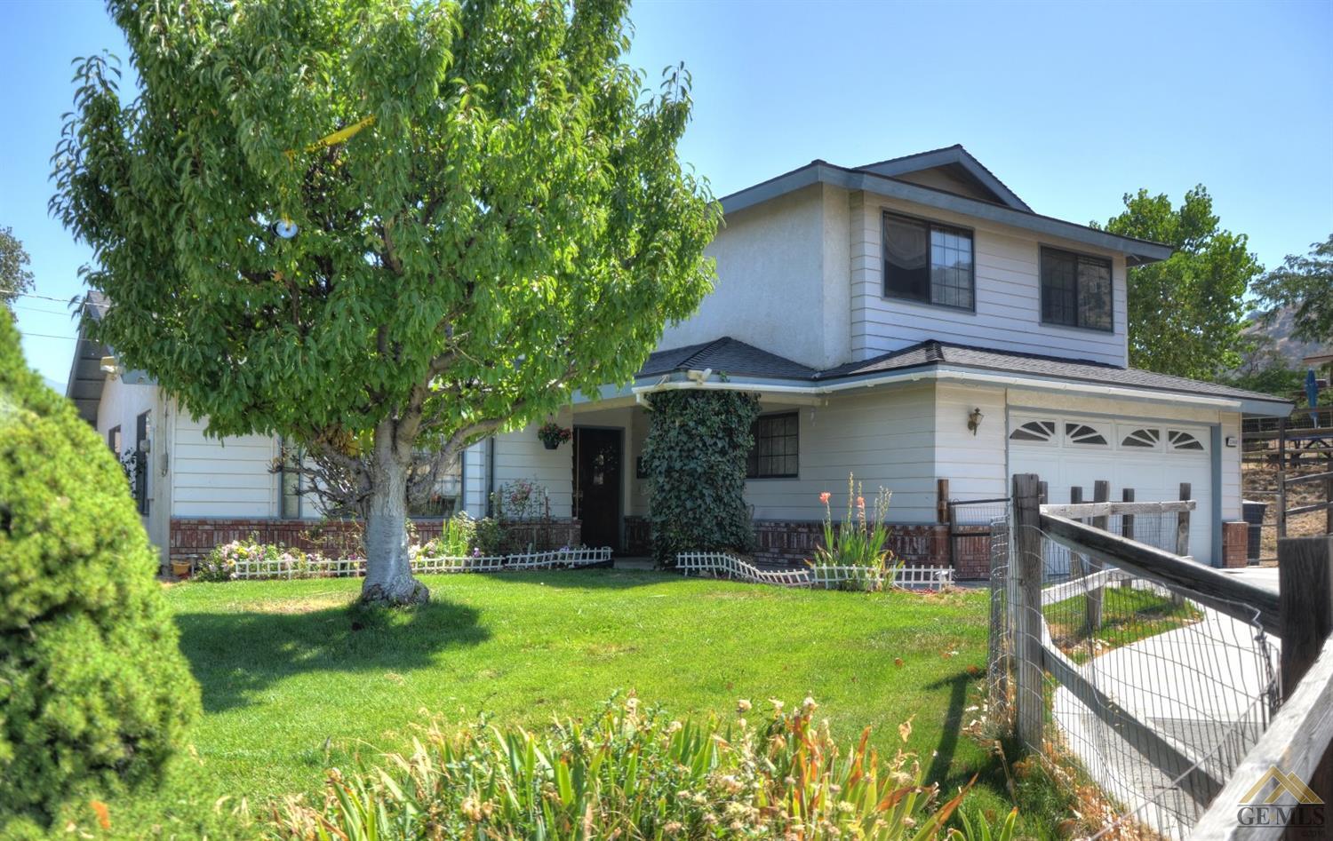 21400 Hacienda Dr, Tehachapi, CA 93561 photo 1