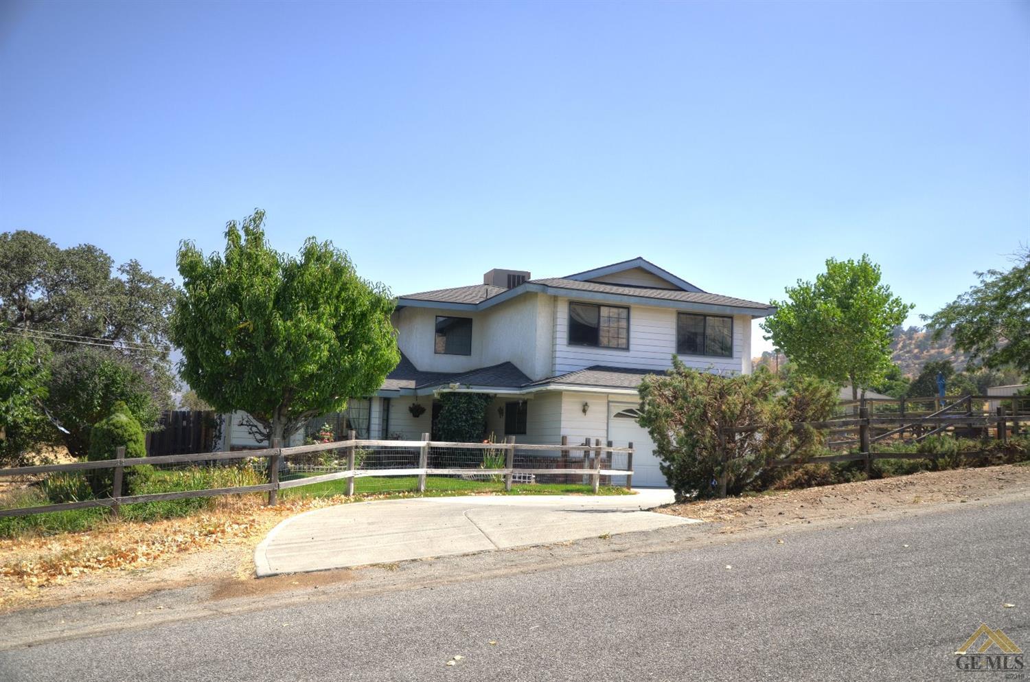 21400 Hacienda Dr, Tehachapi, CA 93561 photo 24