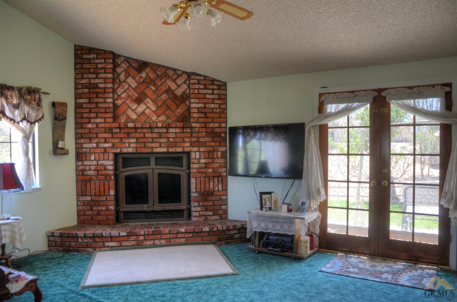 21400 Hacienda Dr, Tehachapi, CA 93561 photo 8