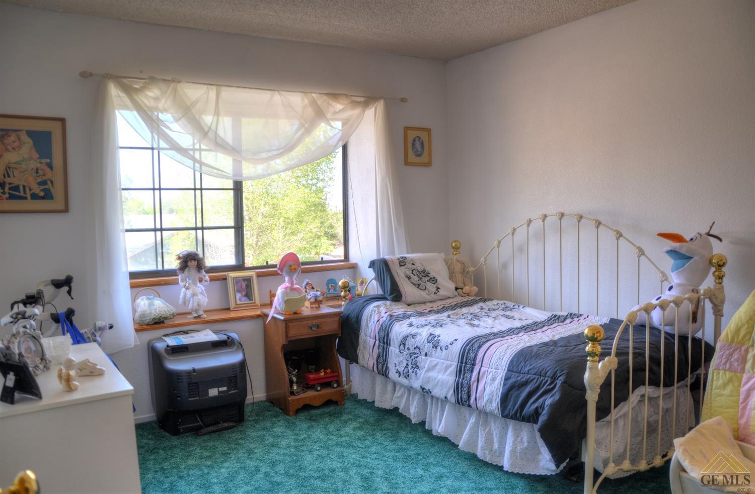 21400 Hacienda Dr, Tehachapi, CA 93561 photo 15
