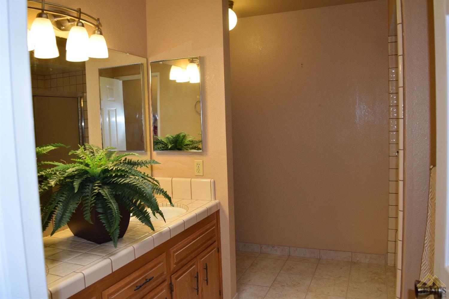 4204 Player Ct, Bakersfield, CA 93306 photo 16