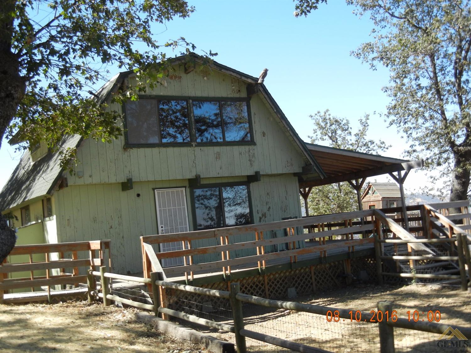 28061 Deertrail Dr, Tehachapi, CA 93561 photo 2