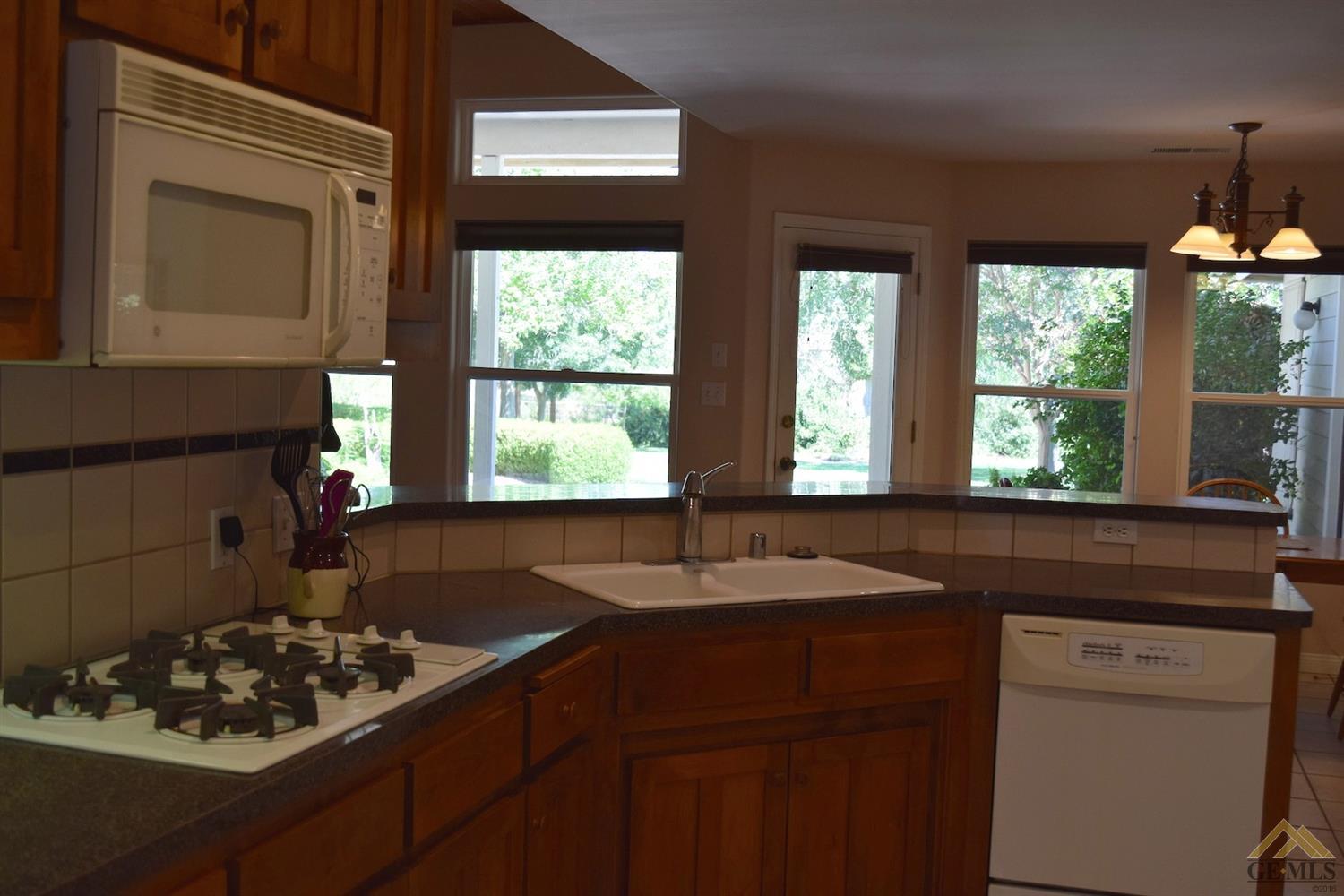 18050 Johnson Rd, Bakersfield, CA 93314 photo 6