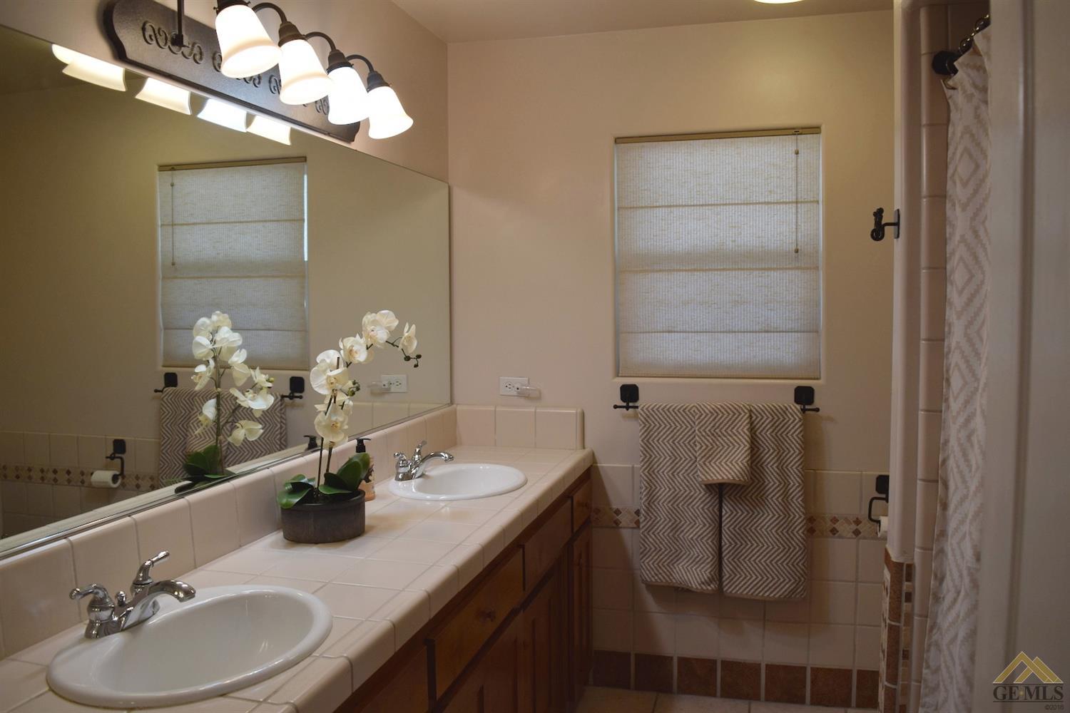 18050 Johnson Rd, Bakersfield, CA 93314 photo 14