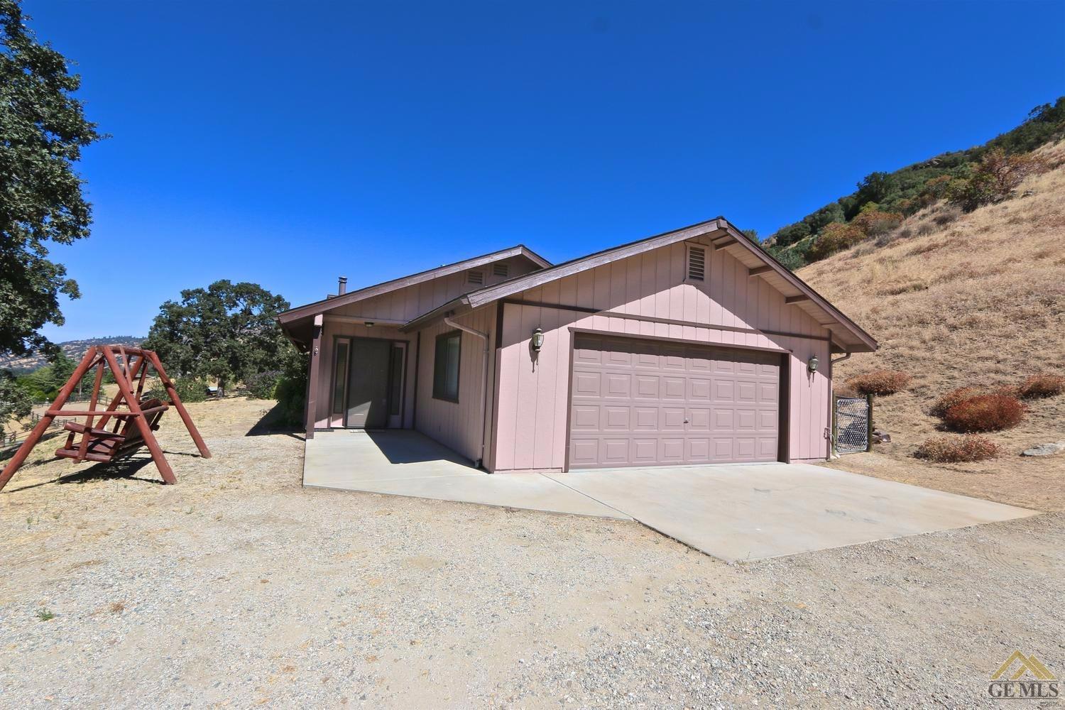 23820 Coyote Ct, Tehachapi, CA 93561 photo 2