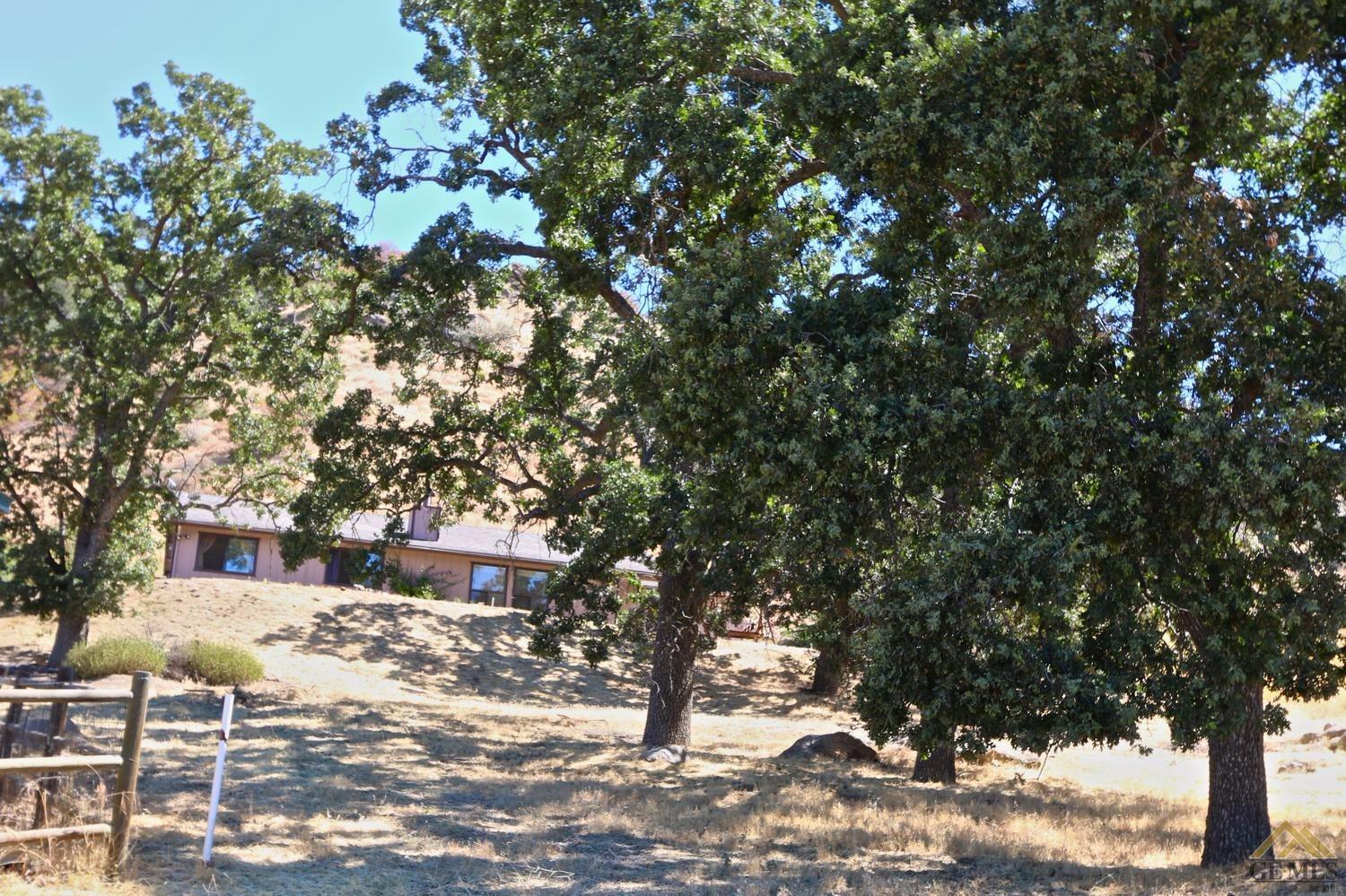 23820 Coyote Ct, Tehachapi, CA 93561 photo 4