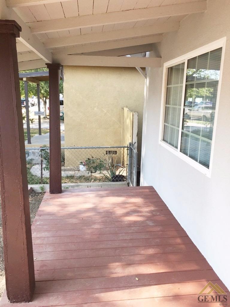 746 D St, Wasco, CA 93280 photo 2