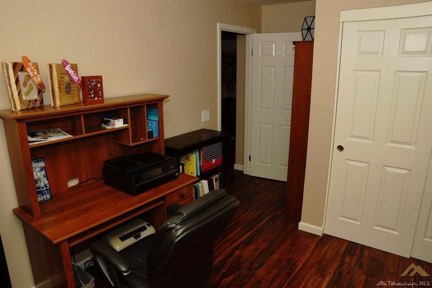 1006 Chris Ln, Tehachapi, CA 93561 photo 5