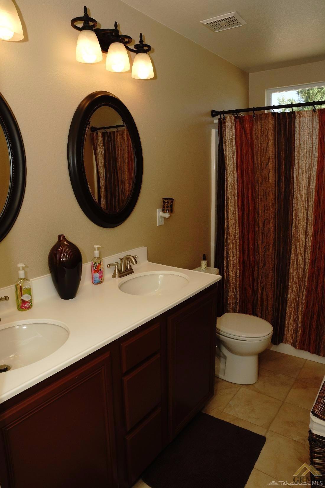 1006 Chris Ln, Tehachapi, CA 93561 photo 6
