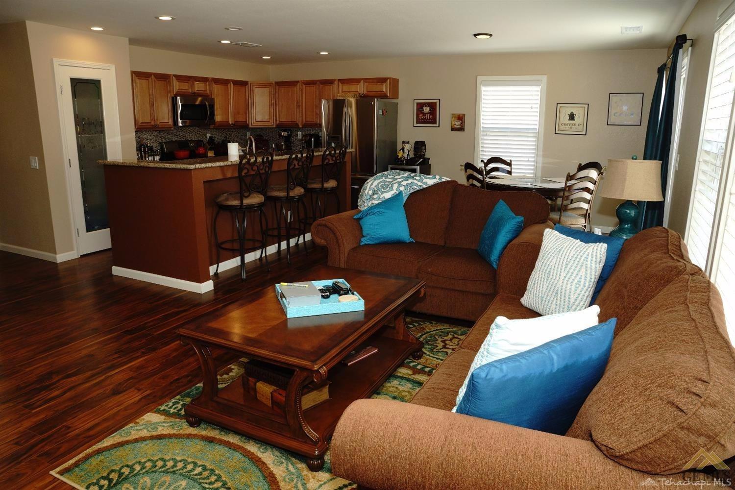 1006 Chris Ln, Tehachapi, CA 93561 photo 2