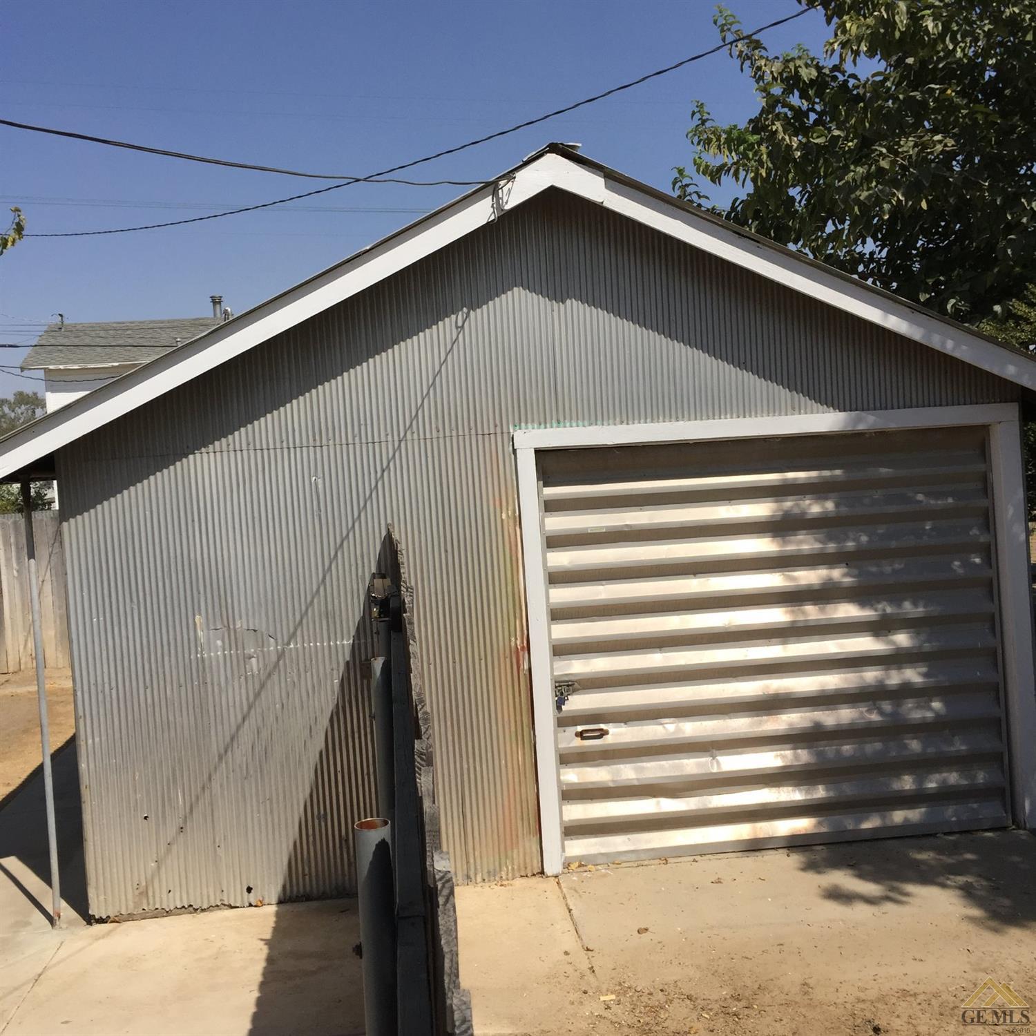 514 Fillmore St, Taft, CA 93268 photo 13