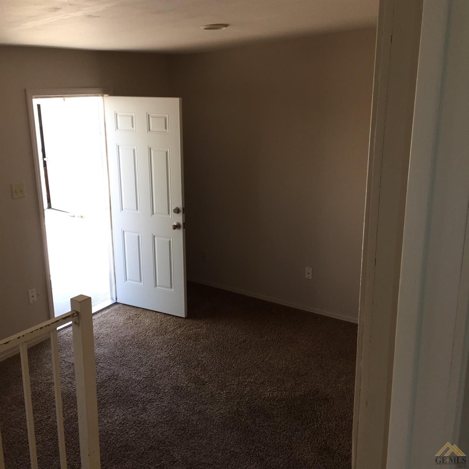 514 Fillmore St, Taft, CA 93268 photo 11