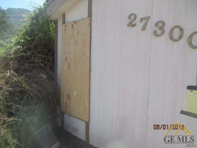 27300 Buckpasser Dr, Tehachapi, CA 93561 photo 13