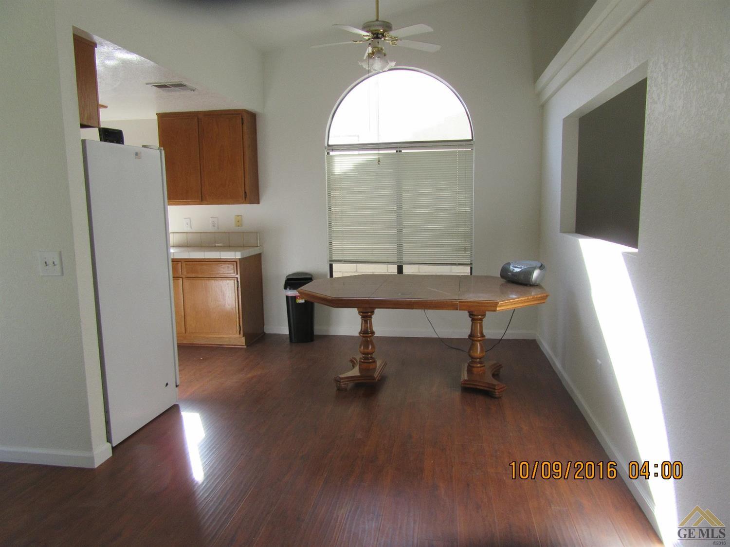 703 Fairview Rd, Bakersfield, CA 93307 photo 7
