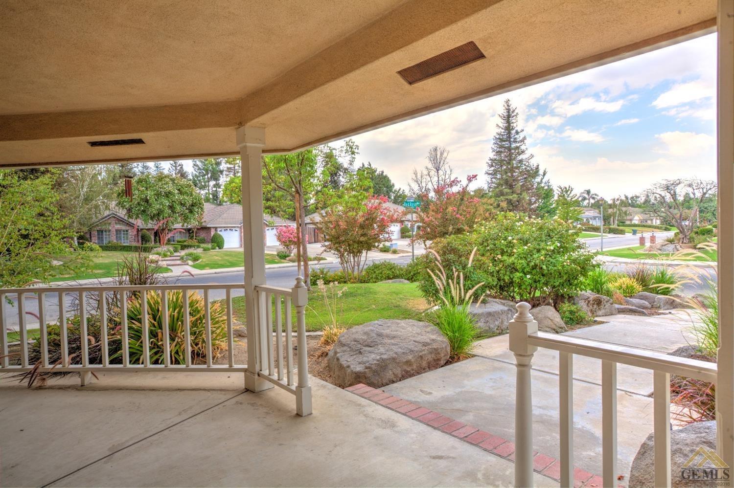 2000 Spring Rose Dr, Bakersfield, CA 93312 photo 3