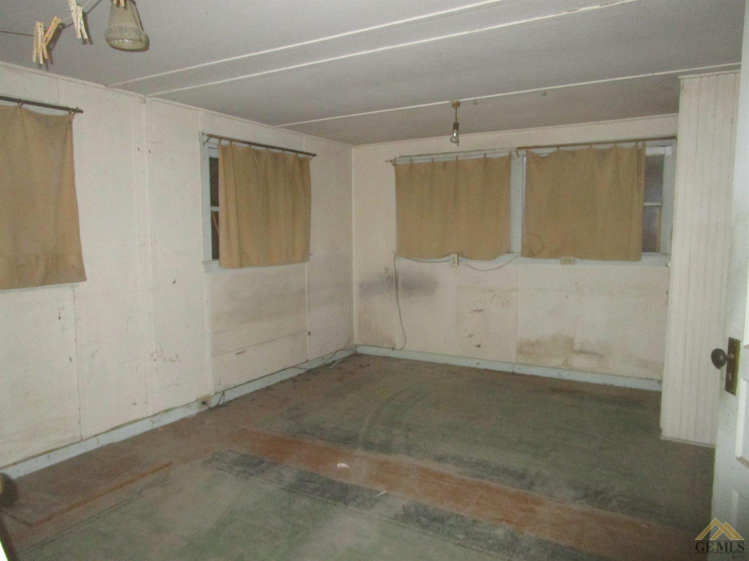 116 Polk St, Taft, CA 93268 photo 9