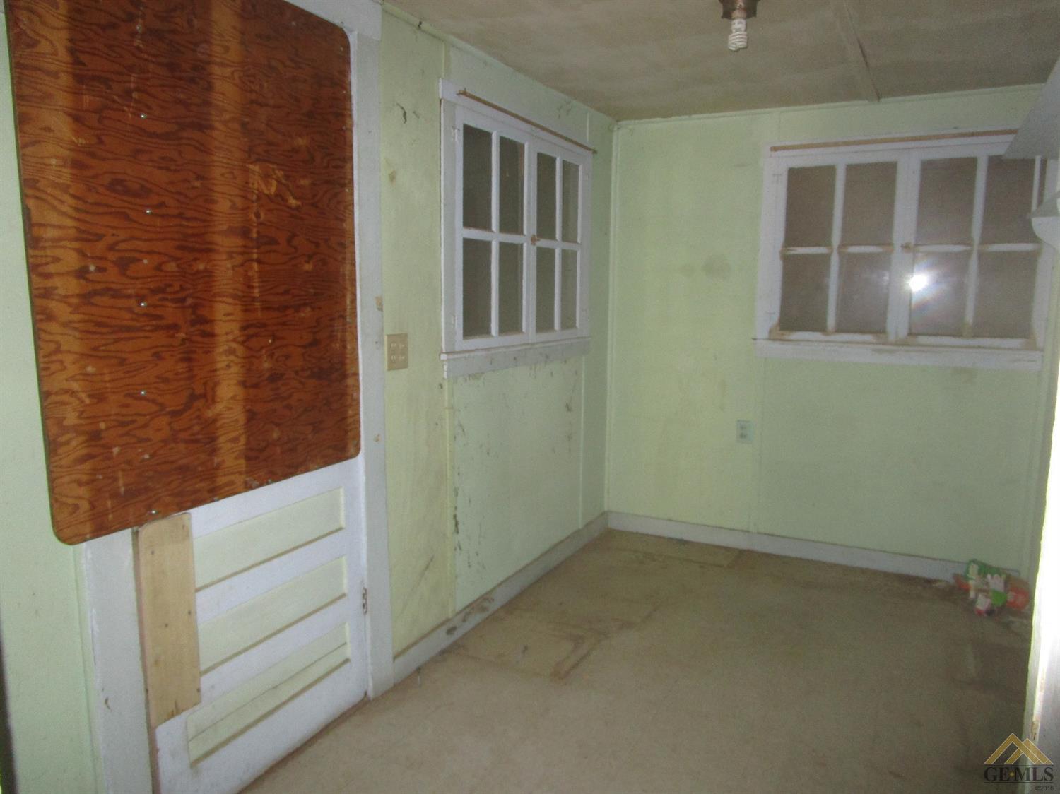 116 Polk St, Taft, CA 93268 photo 11
