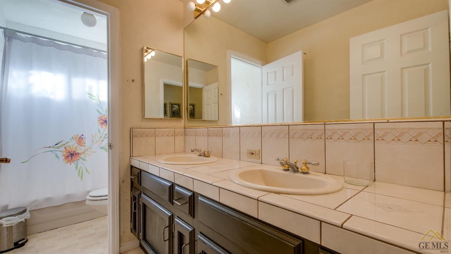 3615 Bathurst Ave, Bakersfield, CA 93313 photo 12