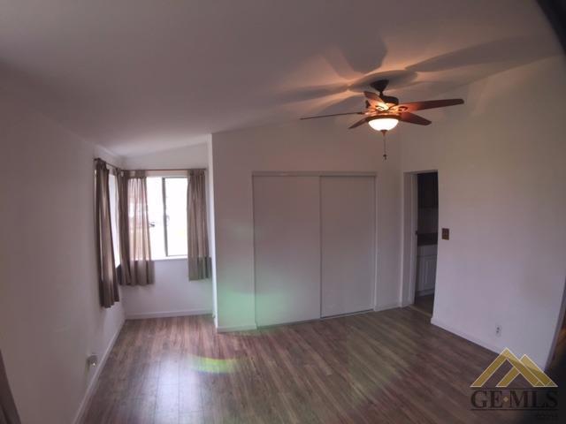 9212 E Wilson Rd, Bakersfield, CA 93307 photo 10