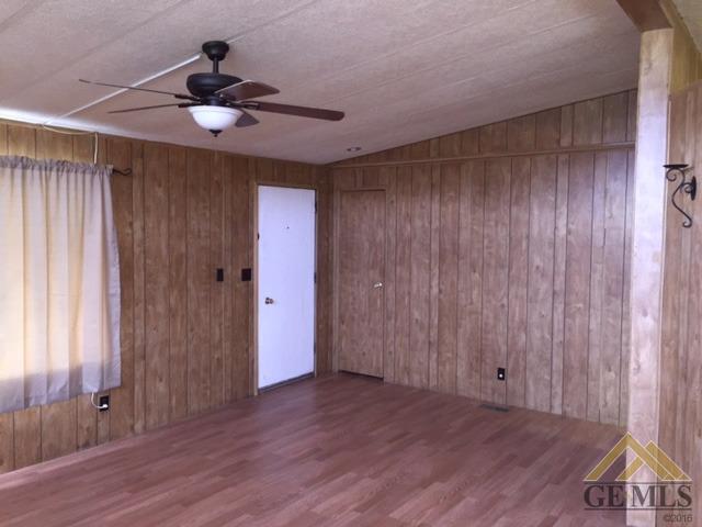 9212 E Wilson Rd, Bakersfield, CA 93307 photo 3