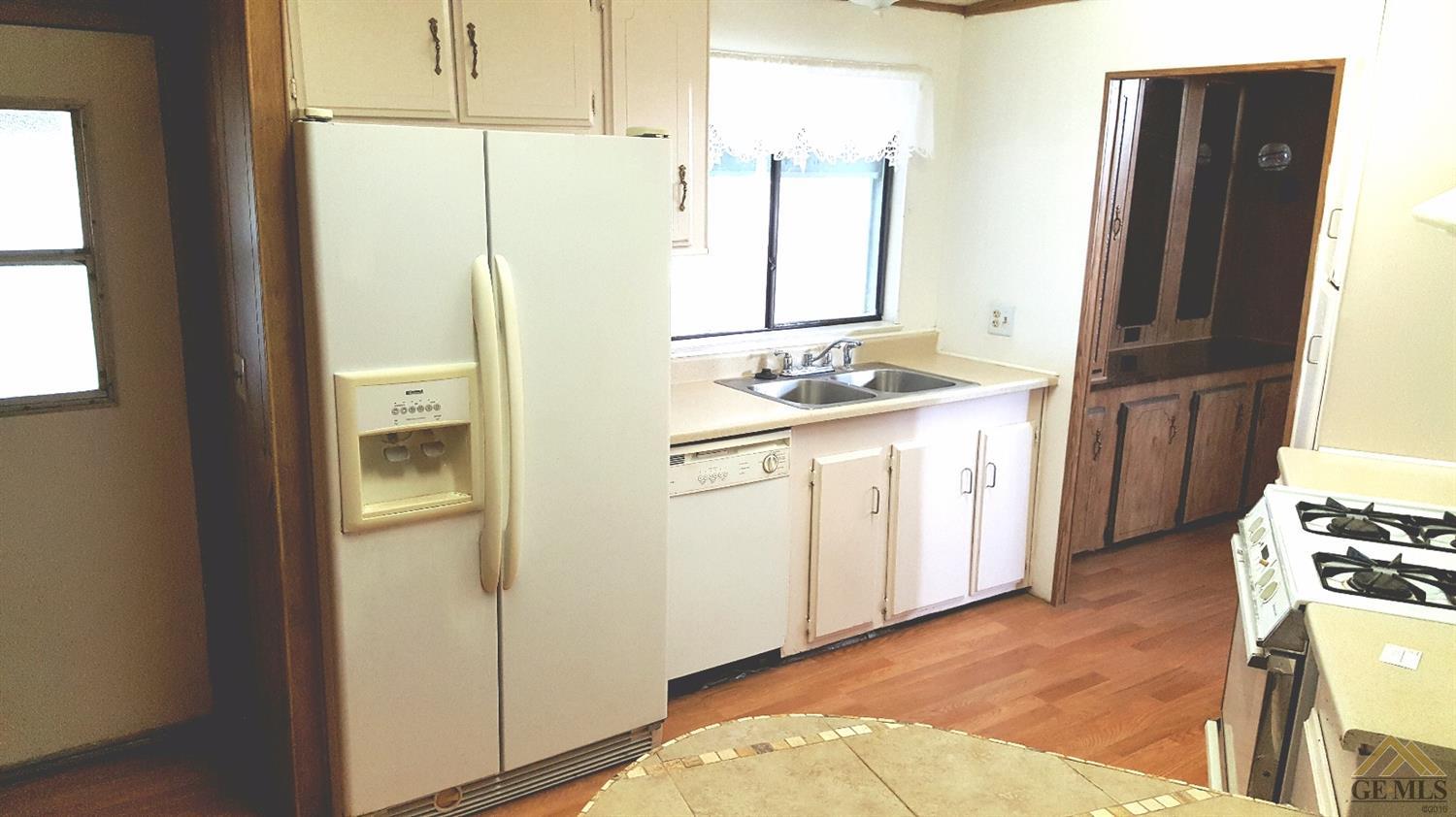 9212 E Wilson Rd, Bakersfield, CA 93307 photo 5