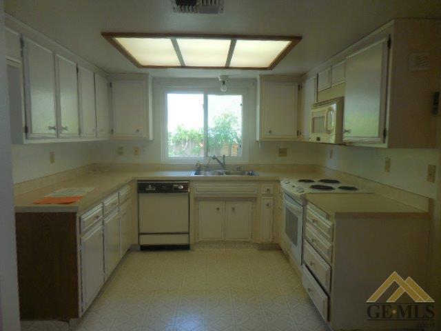 507 Alpine St, Taft, CA 93268 photo 2