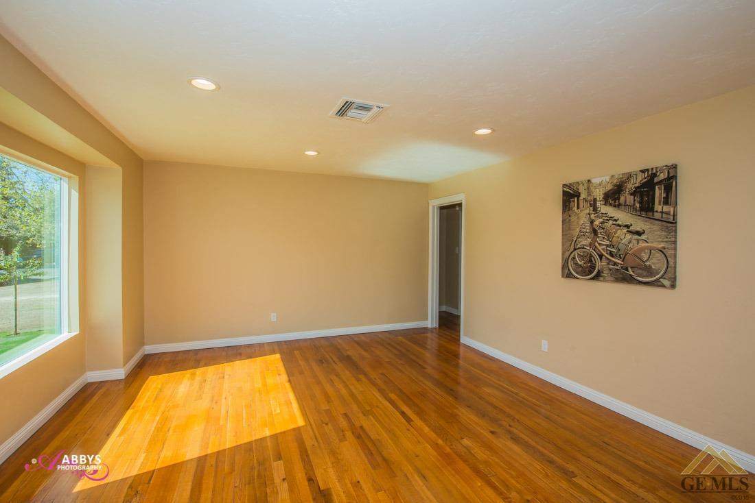 2801 Pine St, Bakersfield, CA 93301 photo 6