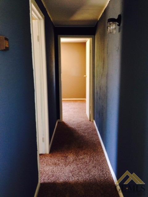908 Curtis Dr, Bakersfield, CA 93307 photo 4