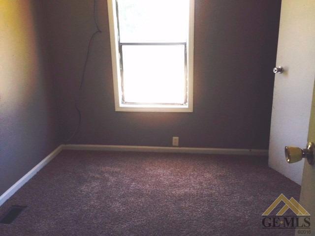 908 Curtis Dr, Bakersfield, CA 93307 photo 7