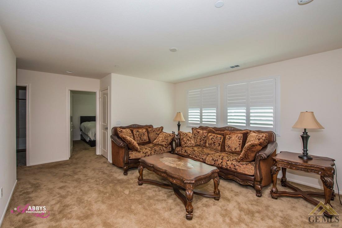 15936 Cusano Pl, Bakersfield, CA 93314 photo 17