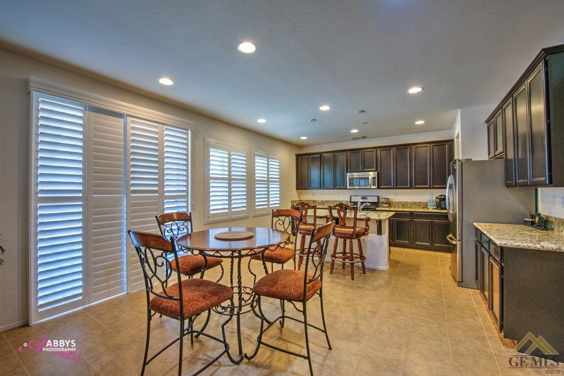 15936 Cusano Pl, Bakersfield, CA 93314 photo 8