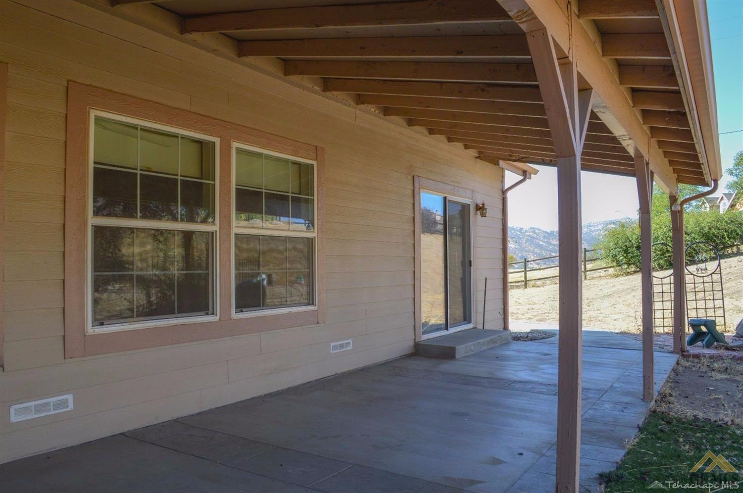 27340 Nashua Ct, Tehachapi, CA 93561 photo 13