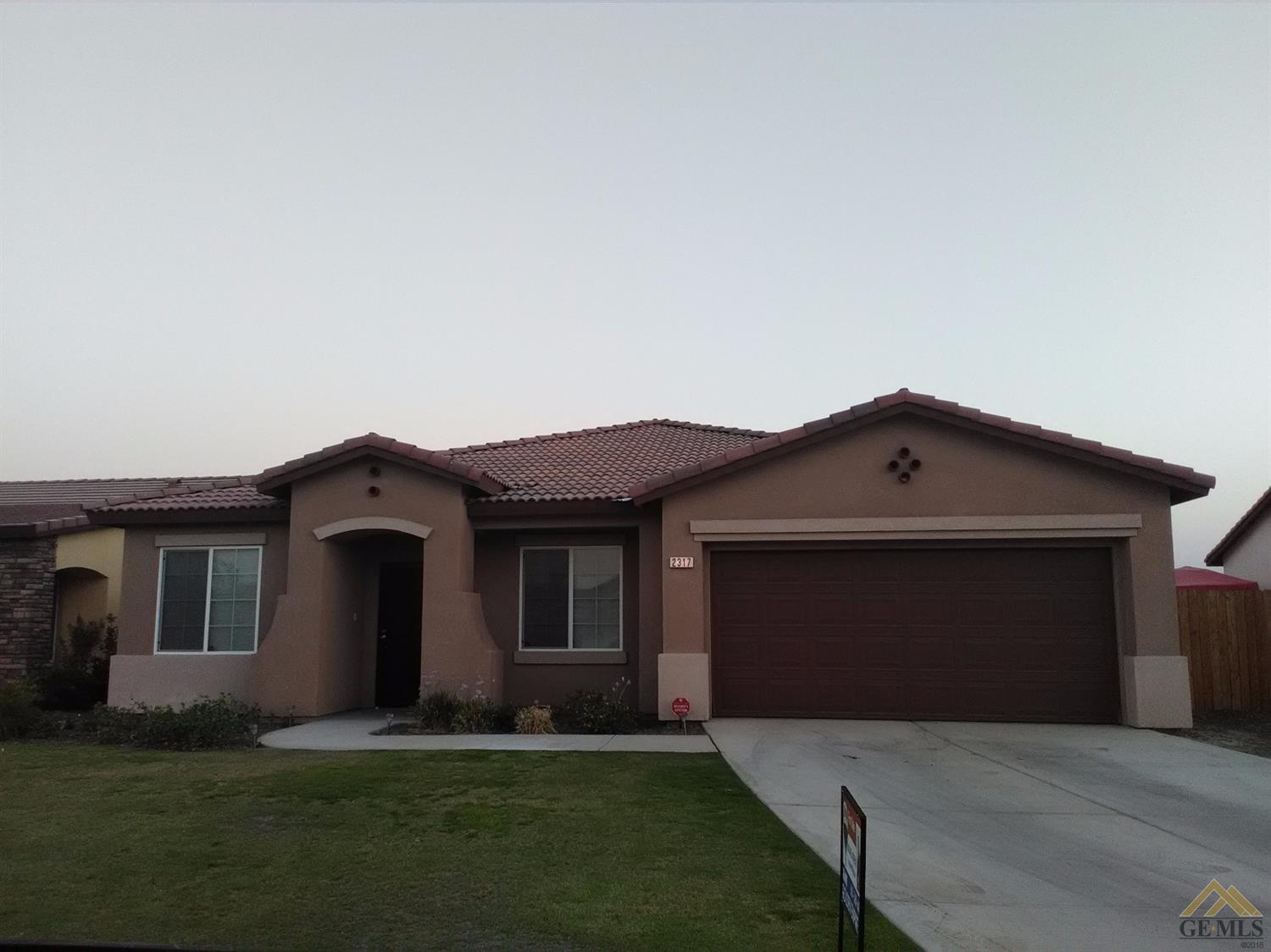 2317 Lebow Ct, Bakersfield, CA 93313 photo 1