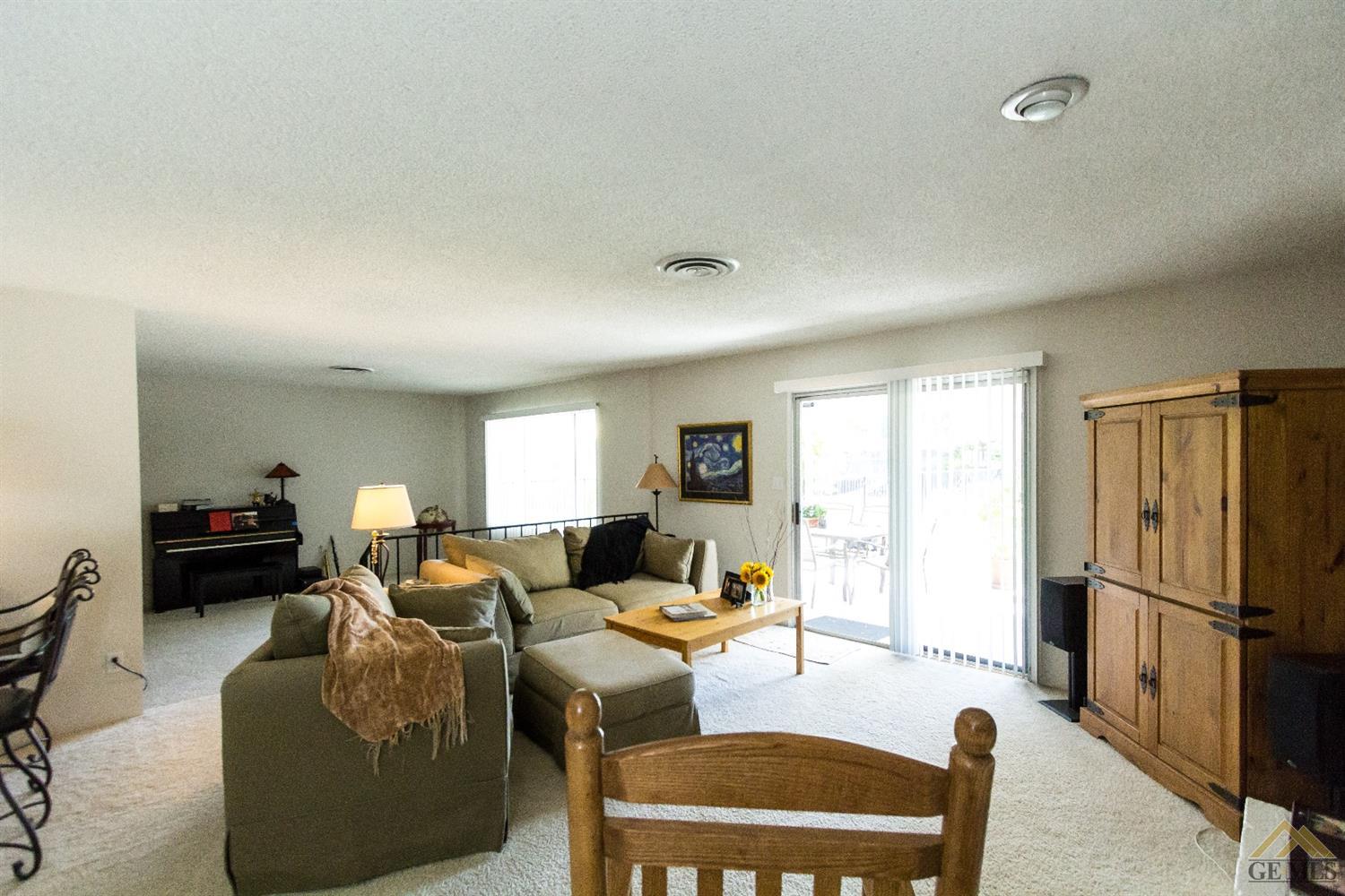 3200 Pendleton Ct, Bakersfield, CA 93309 photo 8