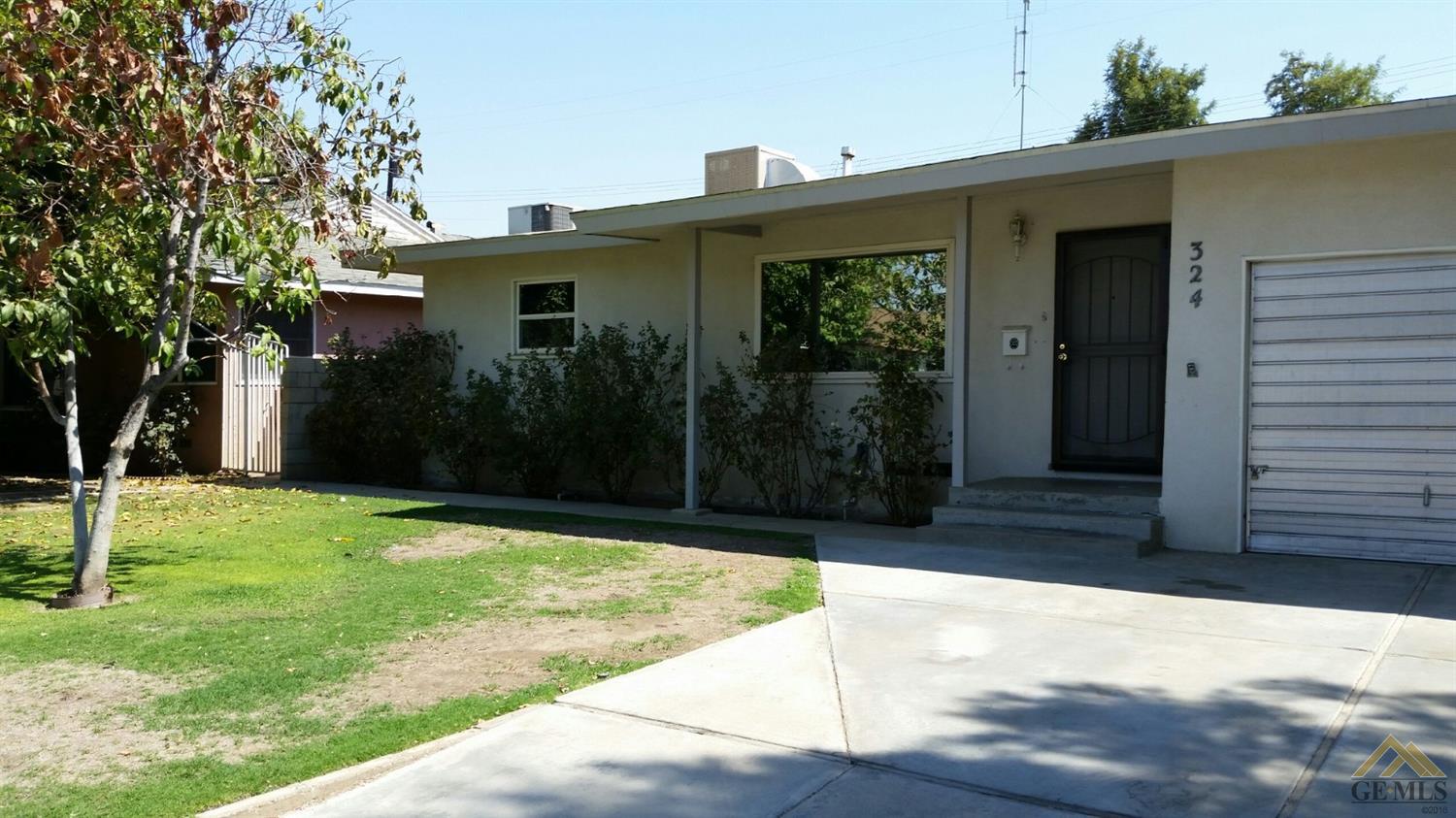 324 Wetherley Dr, Bakersfield, CA 93309 photo 2