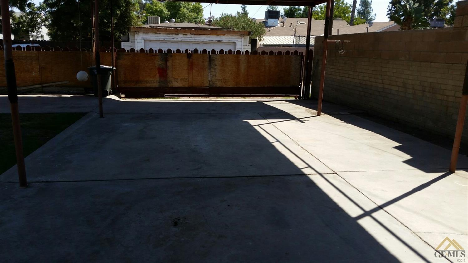 324 Wetherley Dr, Bakersfield, CA 93309 photo 6