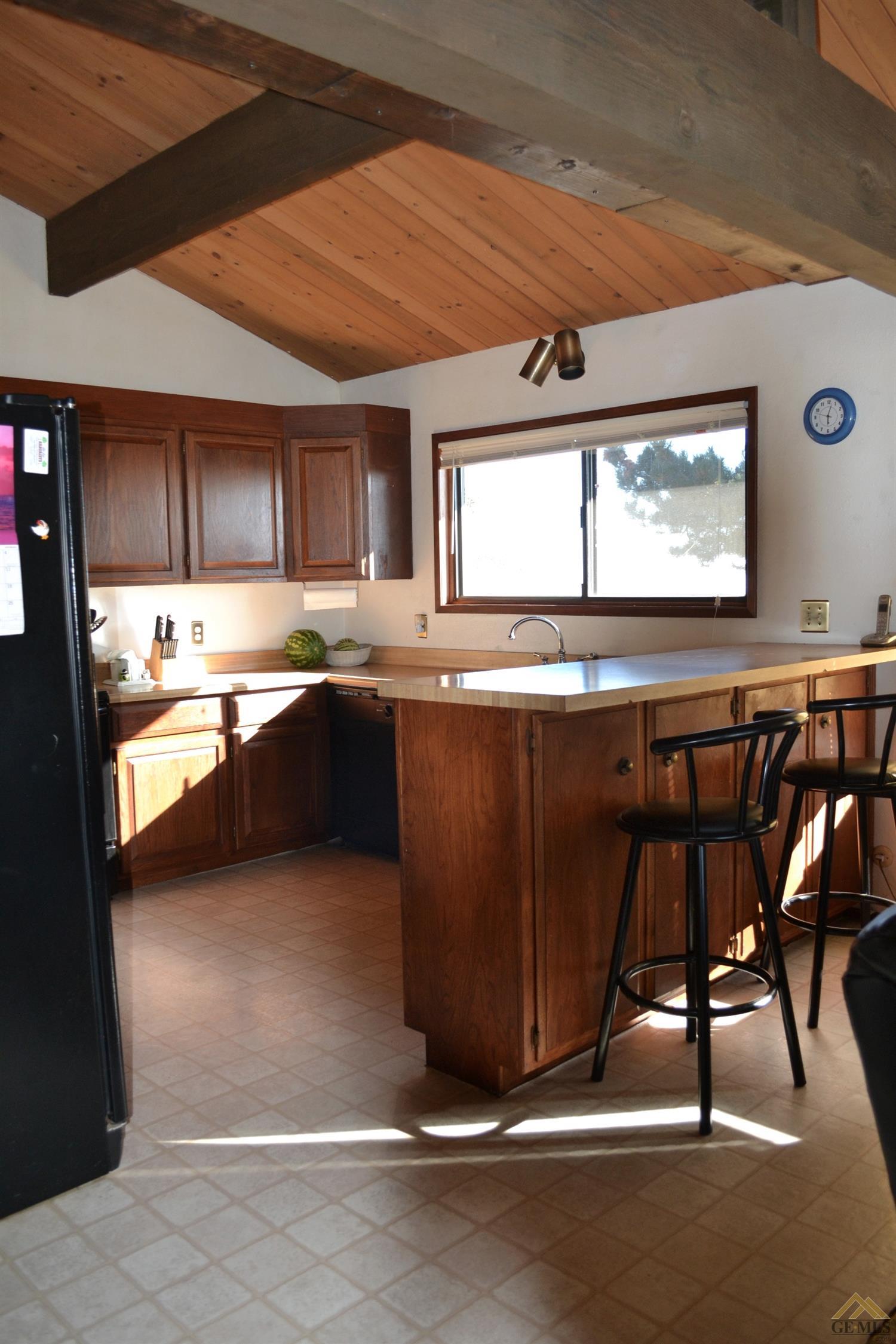 29100 Skyline Dr, Tehachapi, CA 93561 photo 5