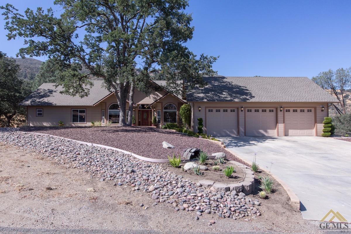 22861 Saddleback Dr, Tehachapi, CA 93561 photo 1