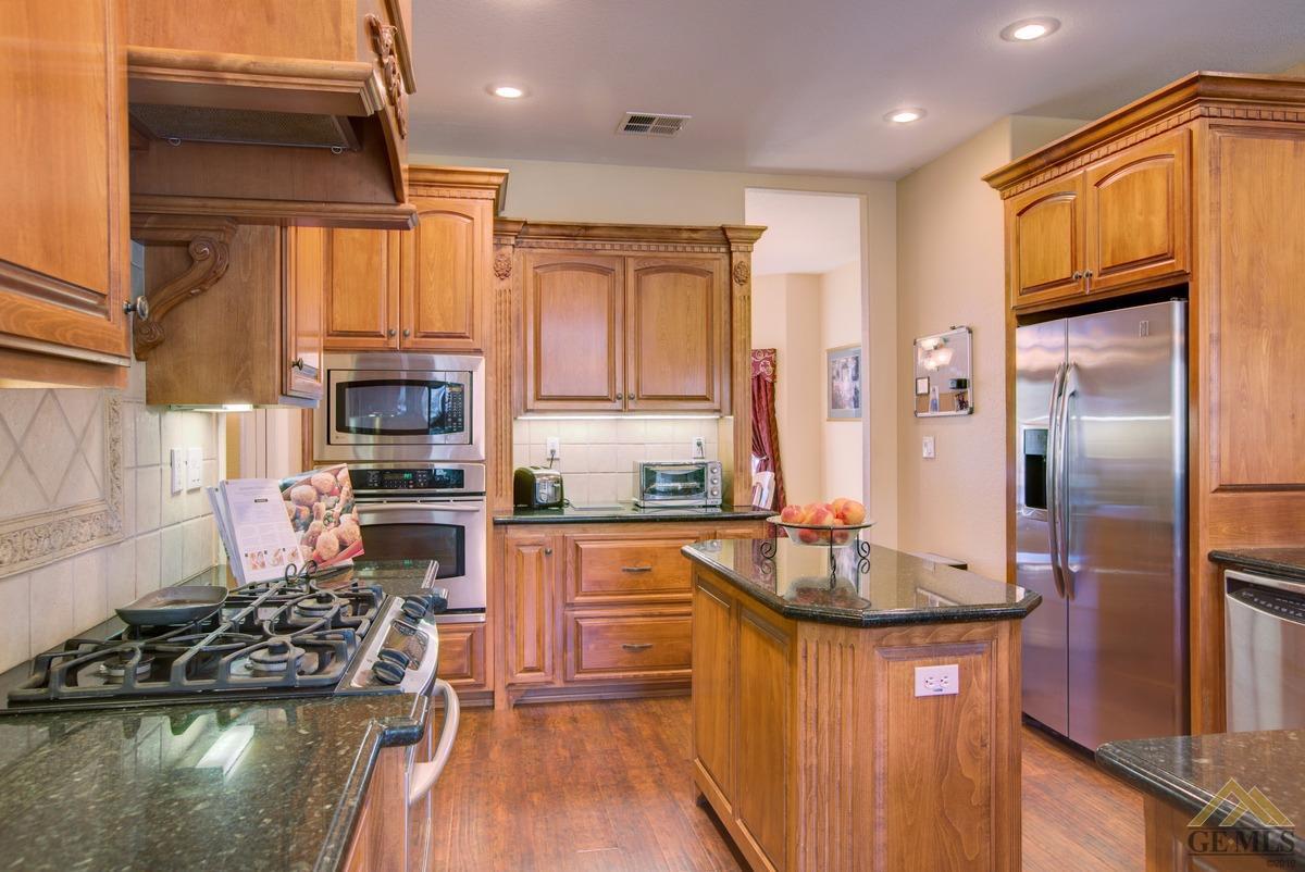 22861 Saddleback Dr, Tehachapi, CA 93561 photo 10