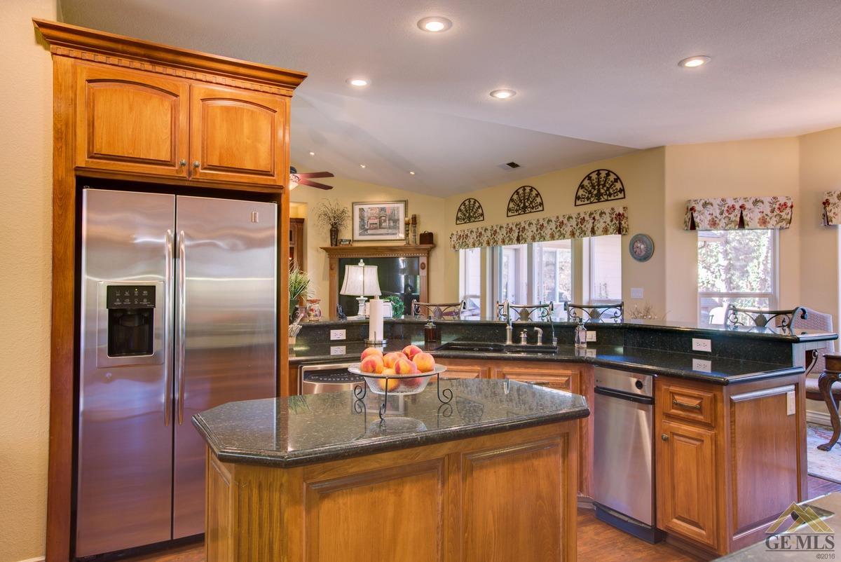 22861 Saddleback Dr, Tehachapi, CA 93561 photo 9