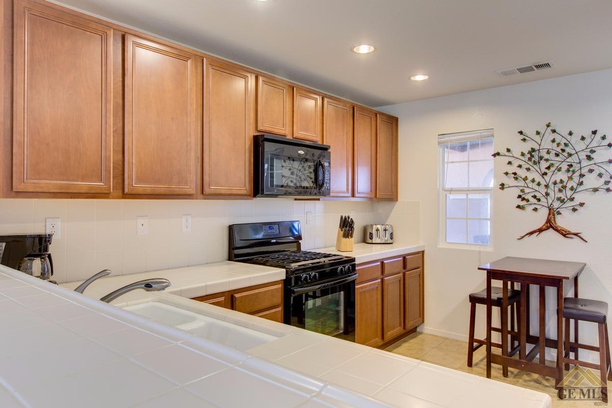 914 Carolyn Ln, Tehachapi, CA 93561 photo 7