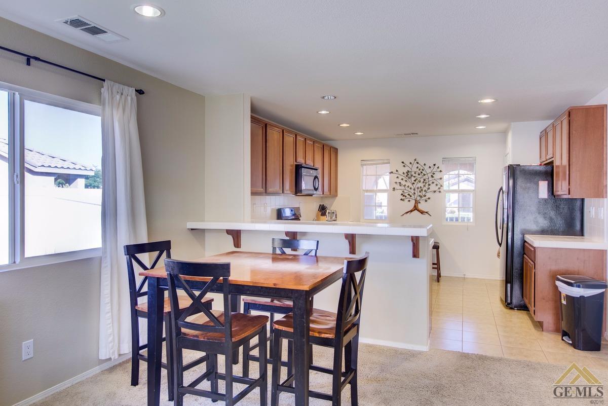 914 Carolyn Ln, Tehachapi, CA 93561 photo 6