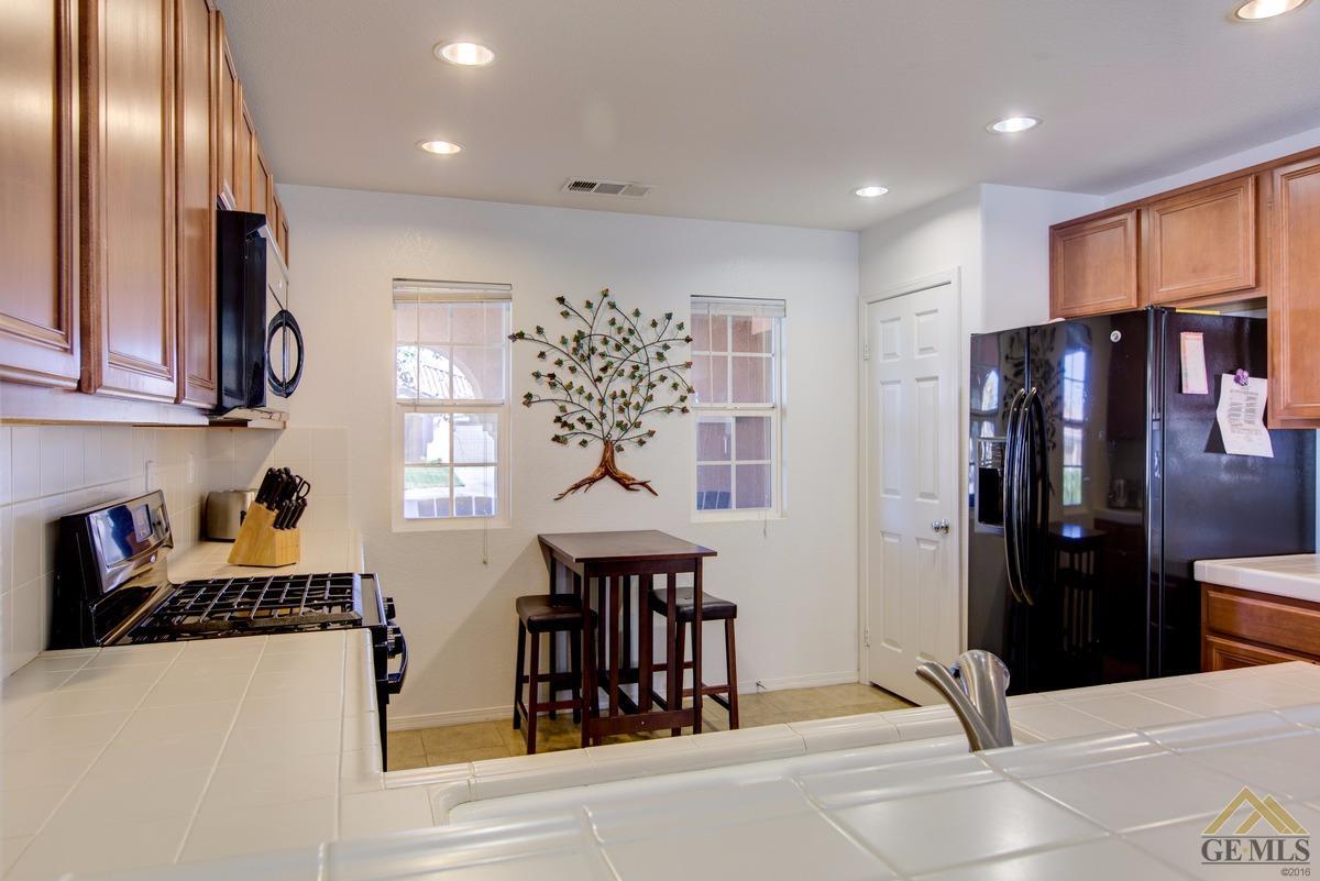 914 Carolyn Ln, Tehachapi, CA 93561 photo 10