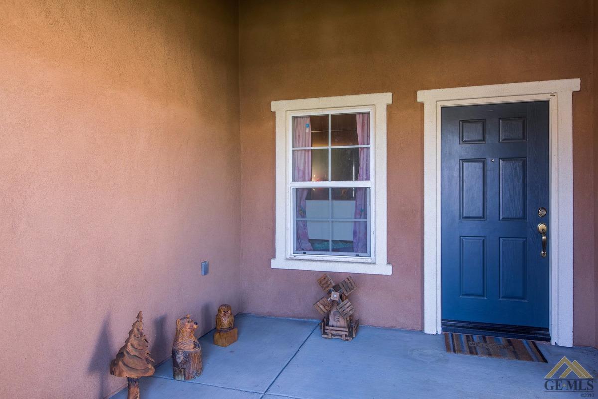 914 Carolyn Ln, Tehachapi, CA 93561 photo 3