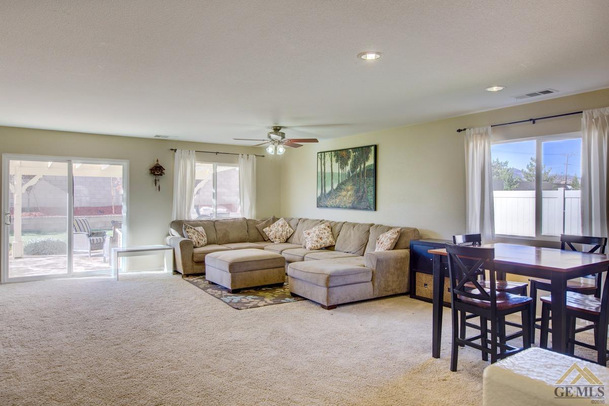 914 Carolyn Ln, Tehachapi, CA 93561 photo 12