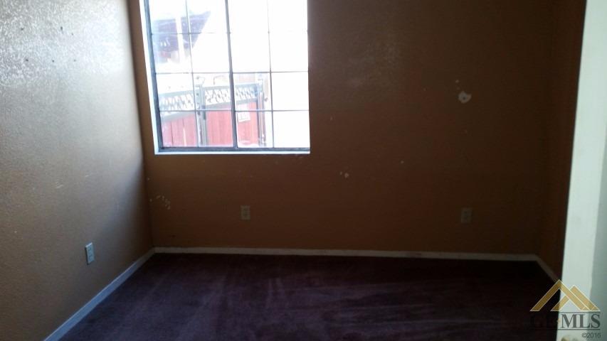 1019 Thomas Way, Delano, CA 93215 photo 9