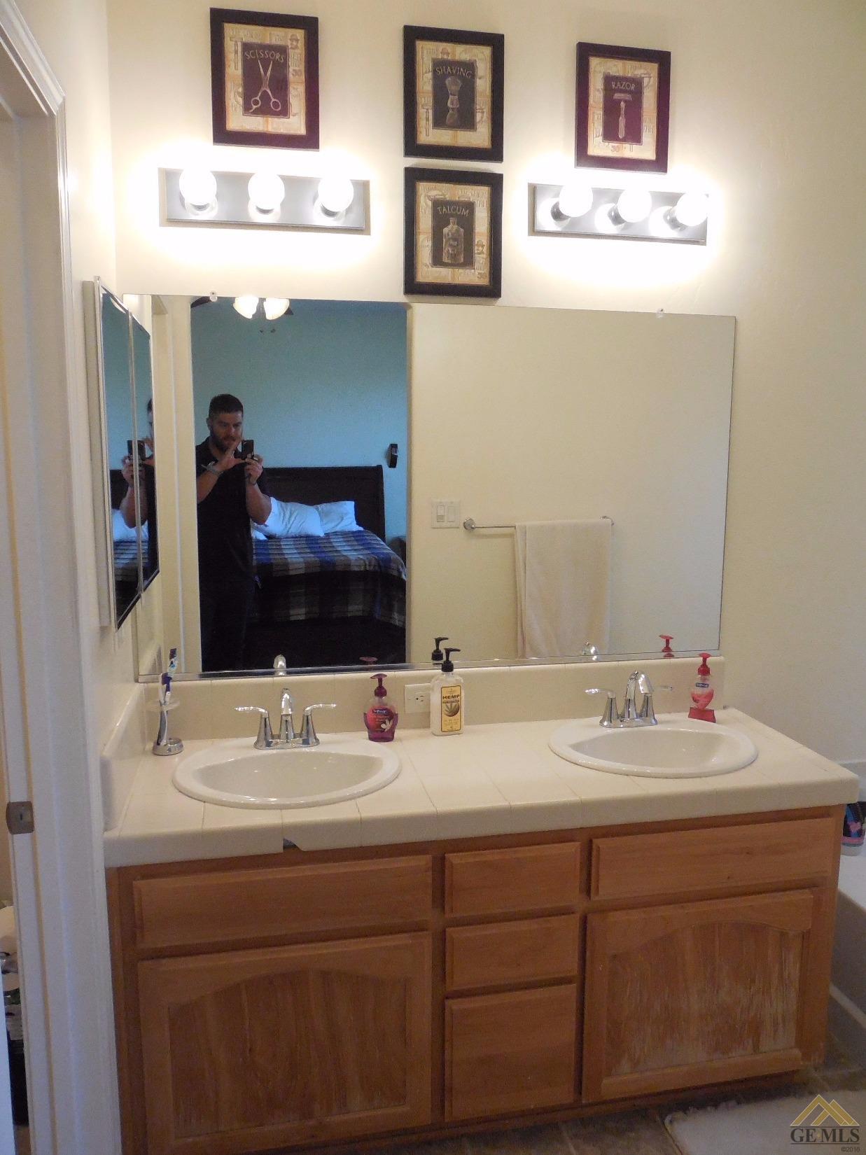 9210 Fragrant Cloud Dr, Bakersfield, CA 93311 photo 17