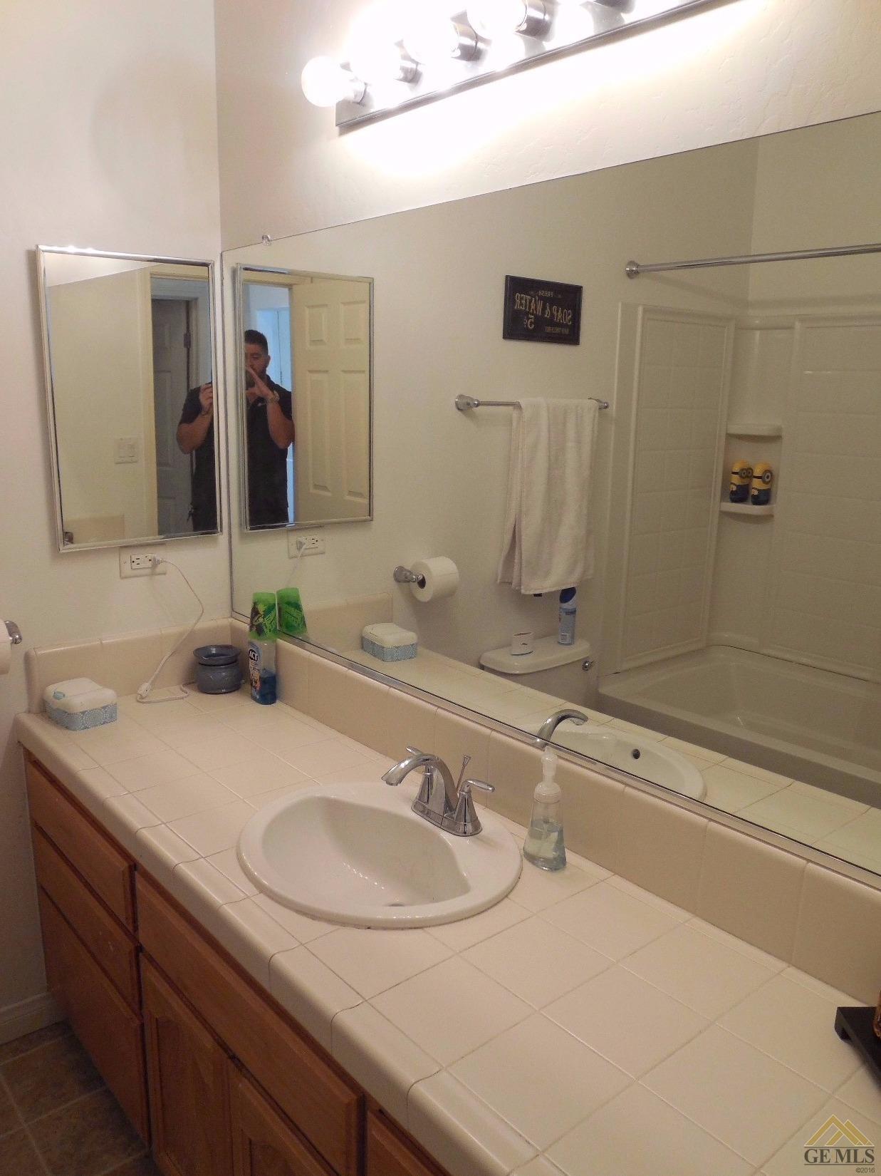 9210 Fragrant Cloud Dr, Bakersfield, CA 93311 photo 11