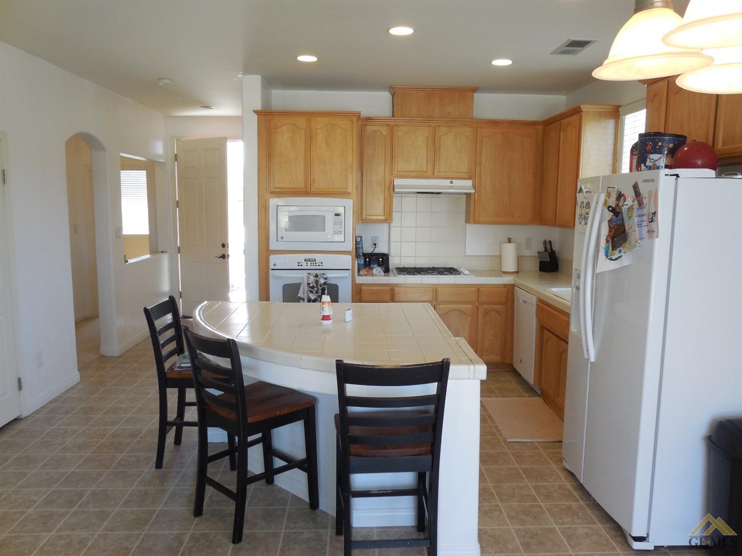9210 Fragrant Cloud Dr, Bakersfield, CA 93311 photo 3