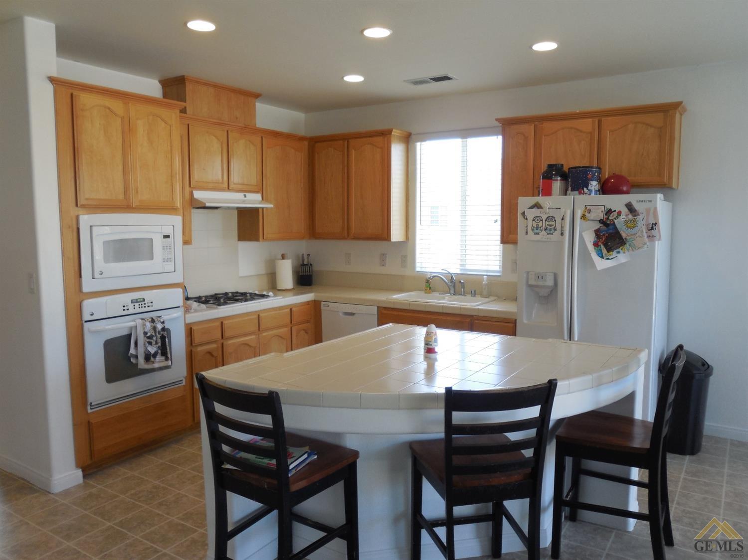9210 Fragrant Cloud Dr, Bakersfield, CA 93311 photo 4